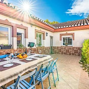 Stunning Air Conditioned House Сasa de vacaciones